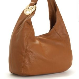 Michael Kors Pebbled Leather Hobo w/Wristlet